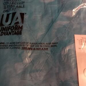 Uniform Advantage Butter Soft Scrub Top NWT 5X Still In Wrapping